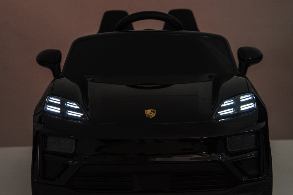 Porsche Macan Turbo, Elektrische Kinderauto Met Een Lithium Accu, Muziek Module, Rubberen Banden En Meer.